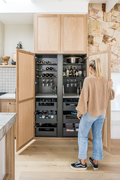 Hafele Kitchen Cabinet Lockable Pull-Out Under Sink Storage Cage